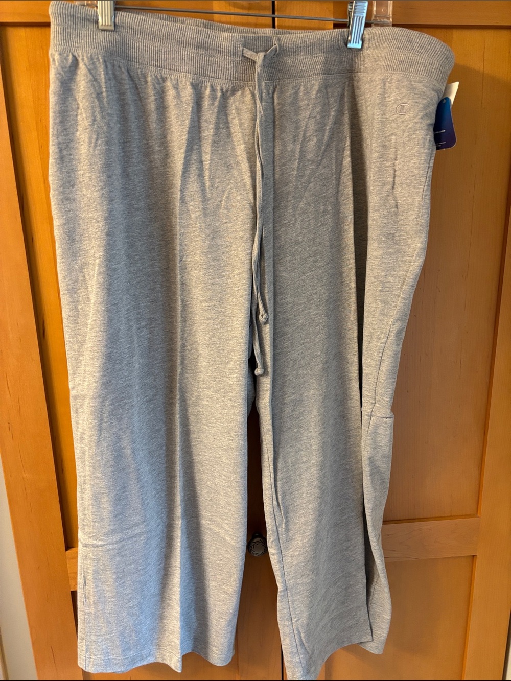 Women’s grey capri pants, wide leg.  Size XL. Made by Champion